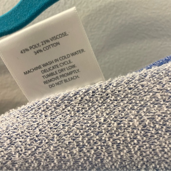 Detroit Pistons sweatshirt - Picture 3 of 6